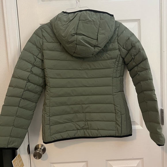 Michael Kors Ultra Lightweight Down Fill Jacket - Picture 2 of 10